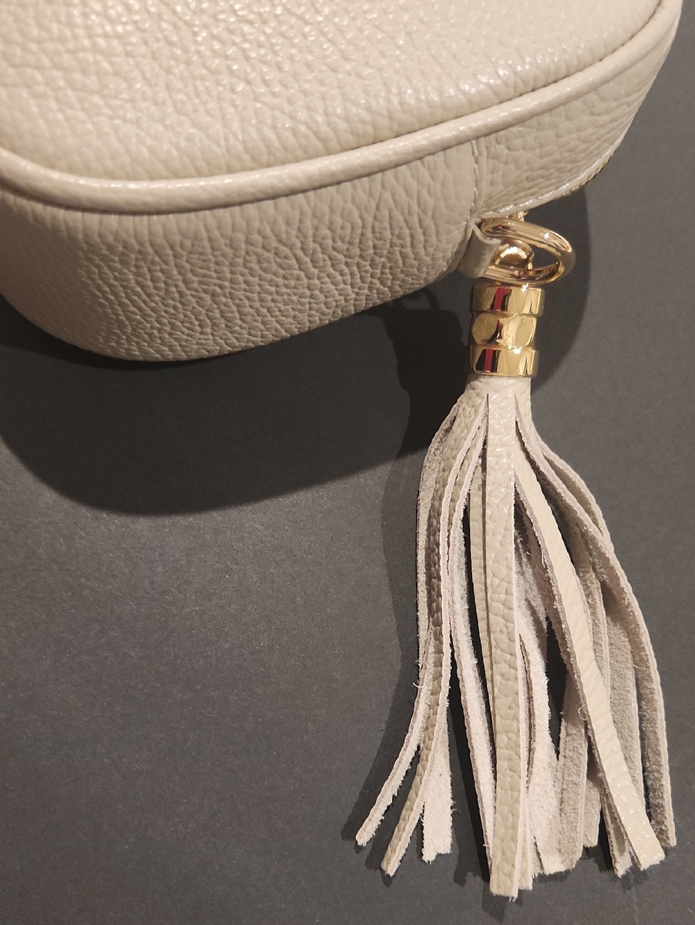 TakEasy Clay Italian Leather Crossbody Bag with Tassel - Picture 5 of 5